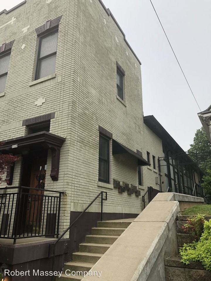 1110 Baxter Ave #6 - Photo 2 of 21