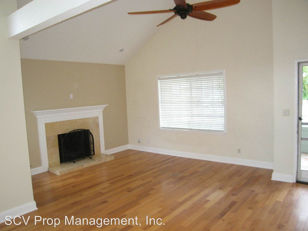 25807 Mendoza Dr - Photo 3 of 20