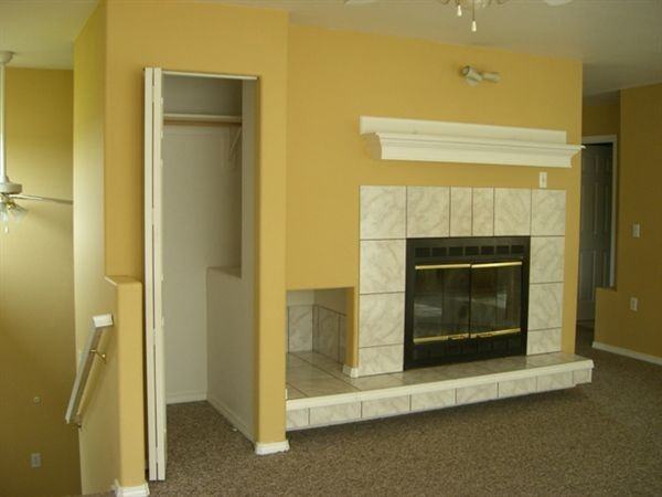 16013 W Jenalee Cir - Photo 3 of 7