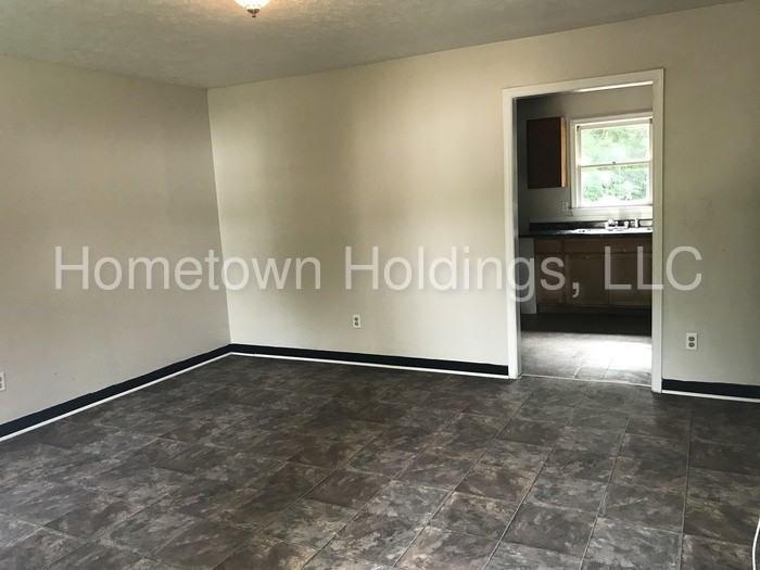 509 20th St NW - Photo 2 of 9