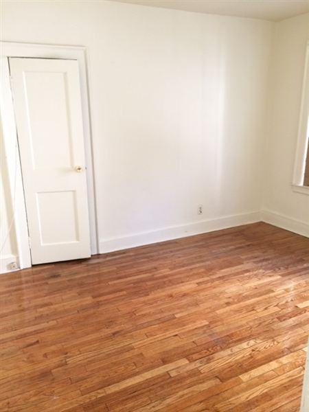 265 Sheffield Ave - Photo 3 of 6