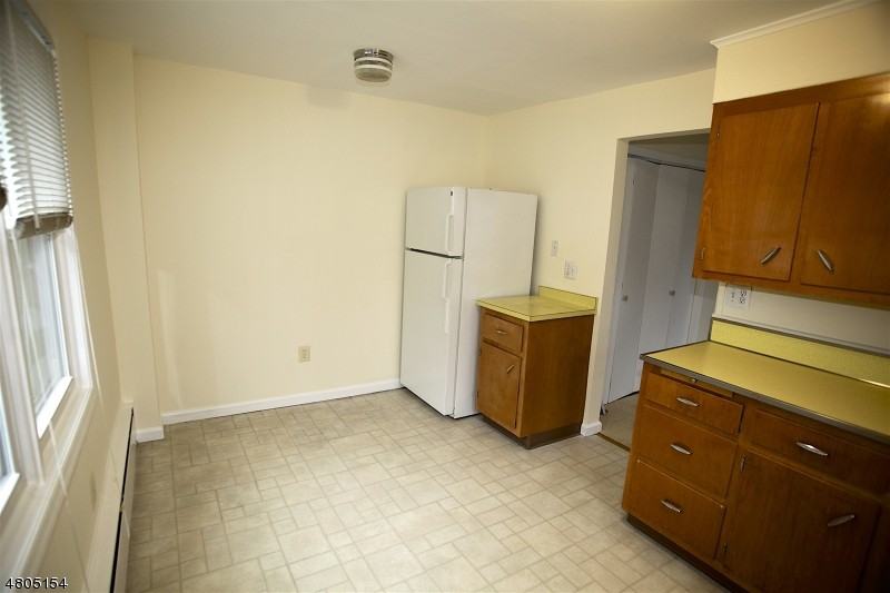 27 Hillside Ave - Photo 3 of 8