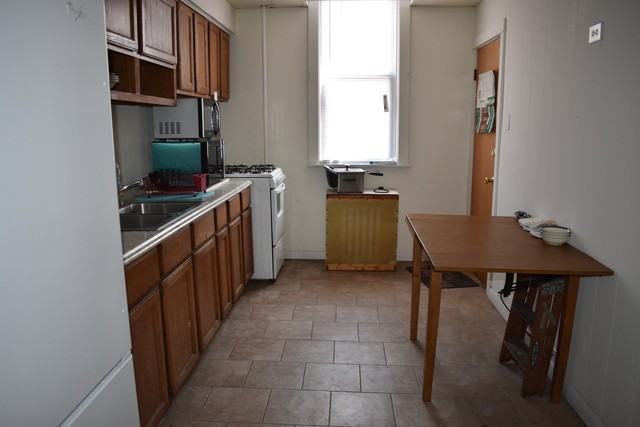 5721 S Archer Rd #1 - Photo 2 of 3