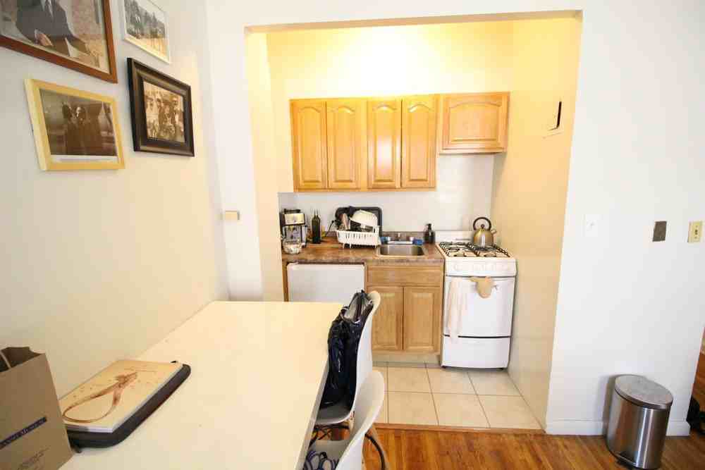 128 E 84th St - Photo 2 of 3