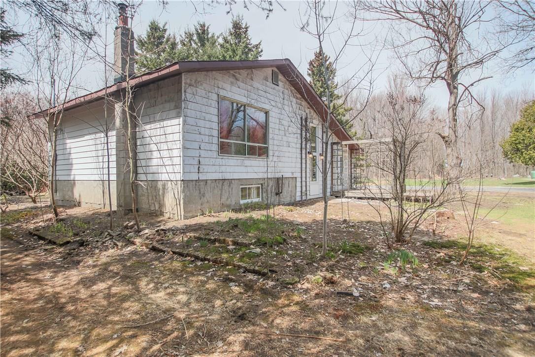 40 Achille Crescent - Photo 3 of 17