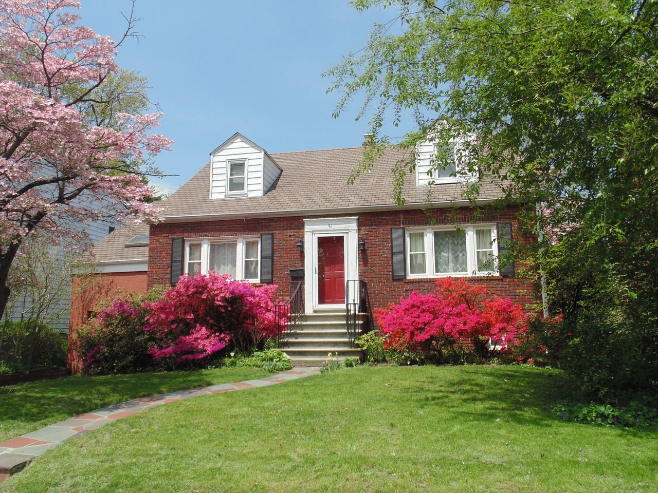 91 Reed Ave - Photo 2 of 13