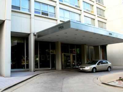 1700 E 56th St #3302