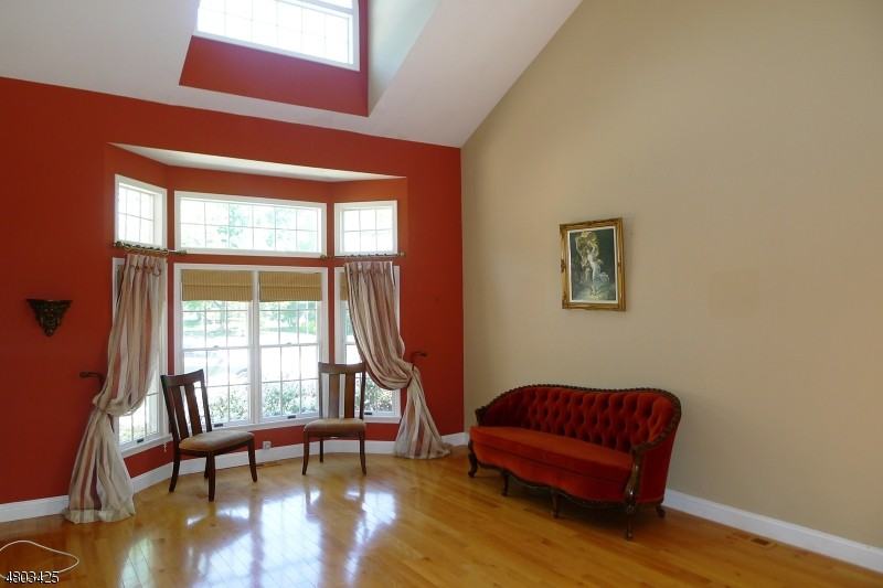 133 Autumn Ridge Rd - Photo 2 of 14