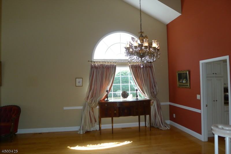 133 Autumn Ridge Rd - Photo 3 of 14