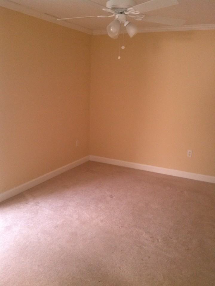 321 Greystone Pointe - Photo 2 of 5