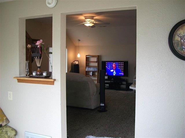 355 N 61st Ave - Photo 3 of 10