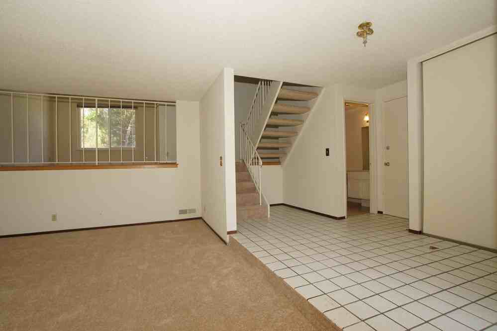 3486 Pinnacle Dr - Photo 3 of 13