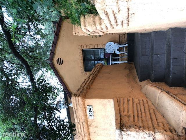 2096 Lilac Ln - Photo 2 of 20