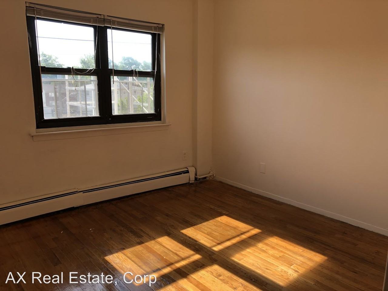 1460 Nepperhan Ave - Photo 2 of 3