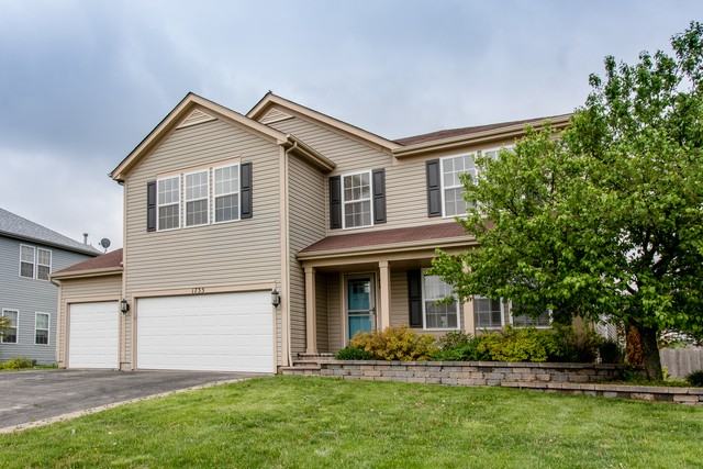 1735 Greenfield Ct - Photo 2 of 30