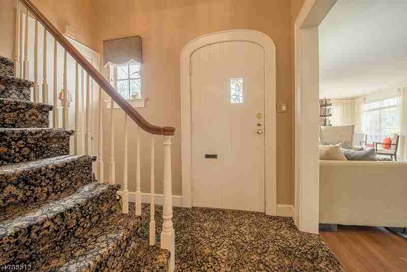 869 Ridgewood Rd - Photo 2 of 24