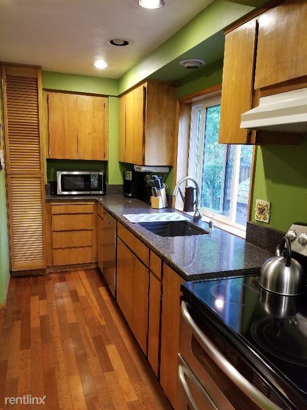 3337 SW Edgemont Rd - Photo 2 of 17