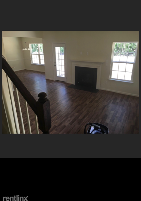 6985 Lakeside Dr - Photo 2 of 11