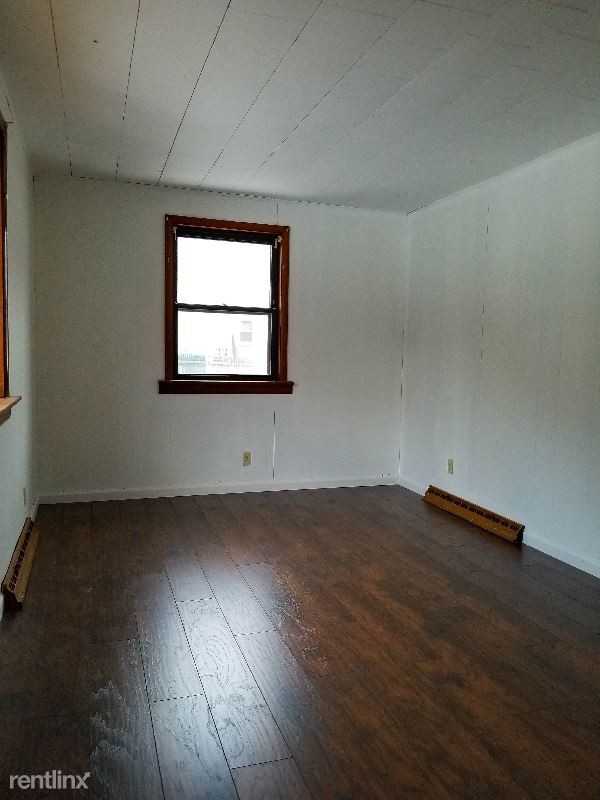 5 Willow St - Photo 3 of 9