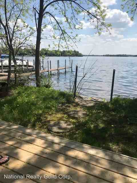 123 North Shore Dr W - Photo 2 of 10