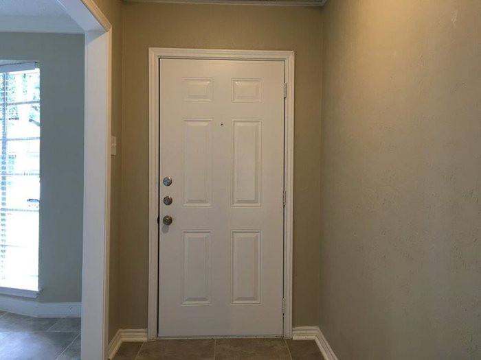 1004 Birchwood Ln - Photo 3 of 16