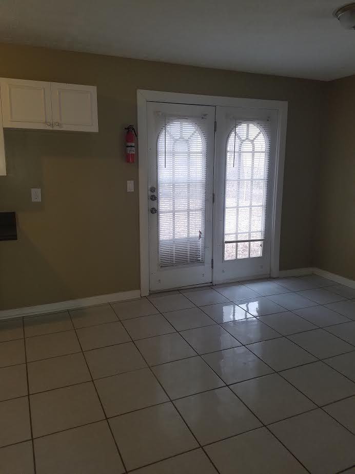 6011 Landover Circle - Photo 3 of 9