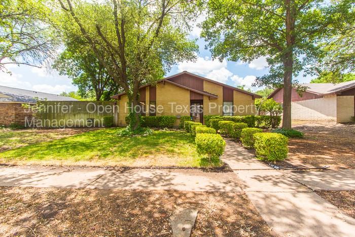 1204 Whitehall Dr - Photo 2 of 22