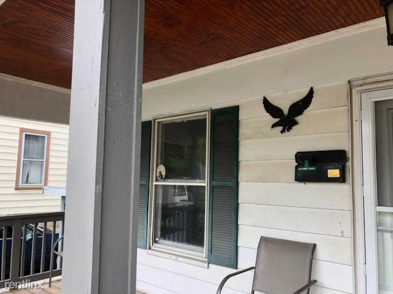 19 Woodruff Ave - Photo 2 of 18