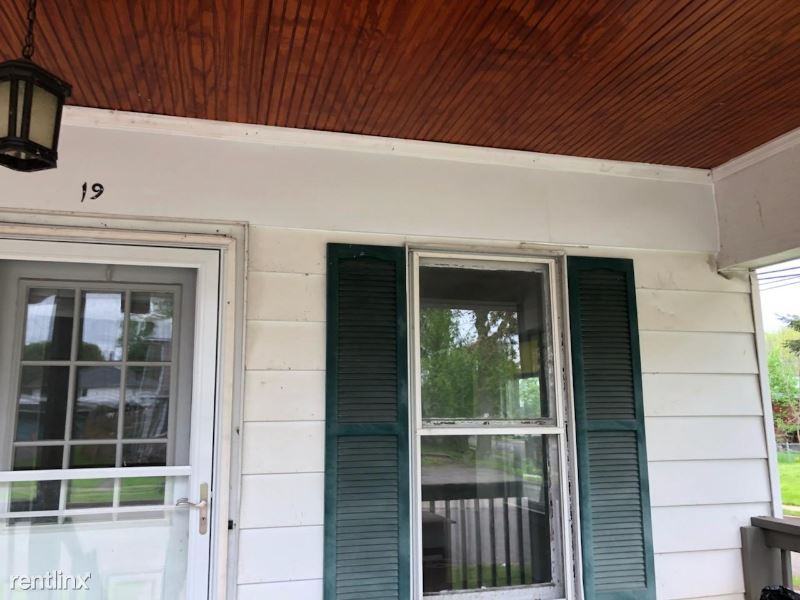 19 Woodruff Ave - Photo 3 of 18