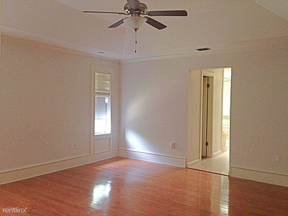 113 Canary Ave - Photo 3 of 11