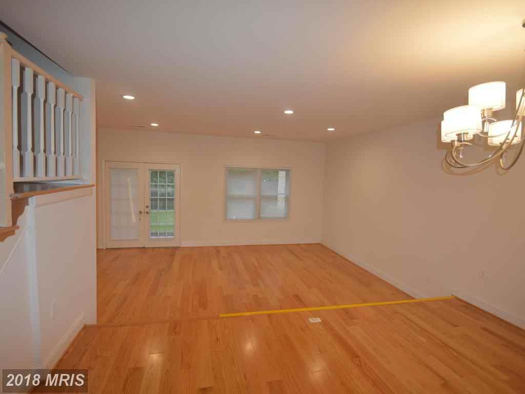 7537 Coddle Harbor Ln - Photo 3 of 10