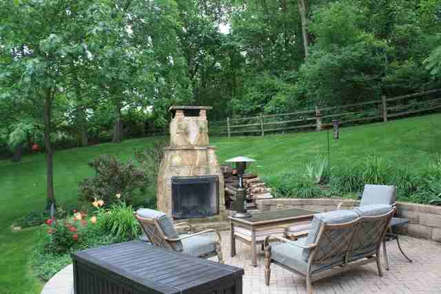 715 Blue Ridge Dr - Photo 3 of 10