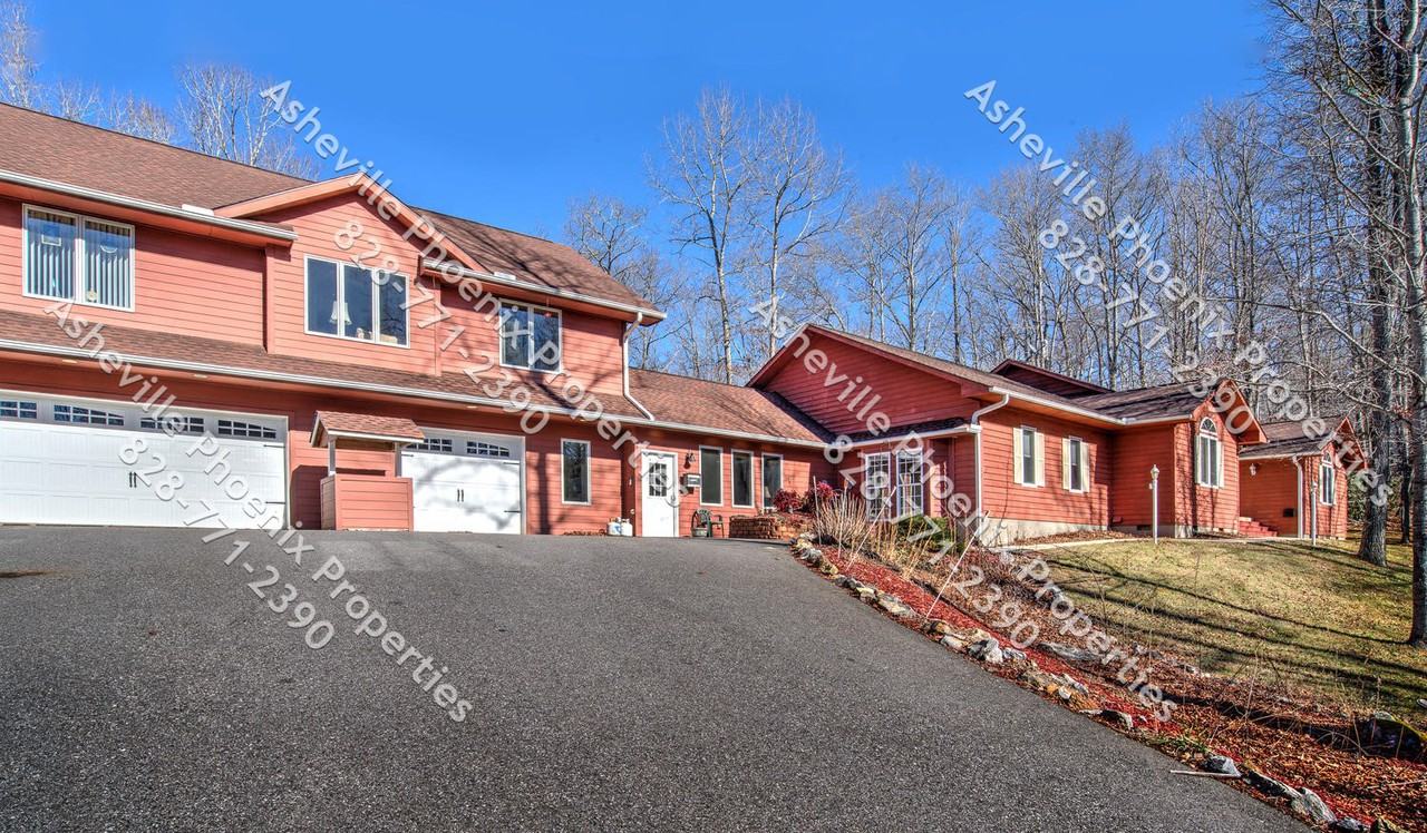 10 Spring Hollow Ln - Photo 2 of 19