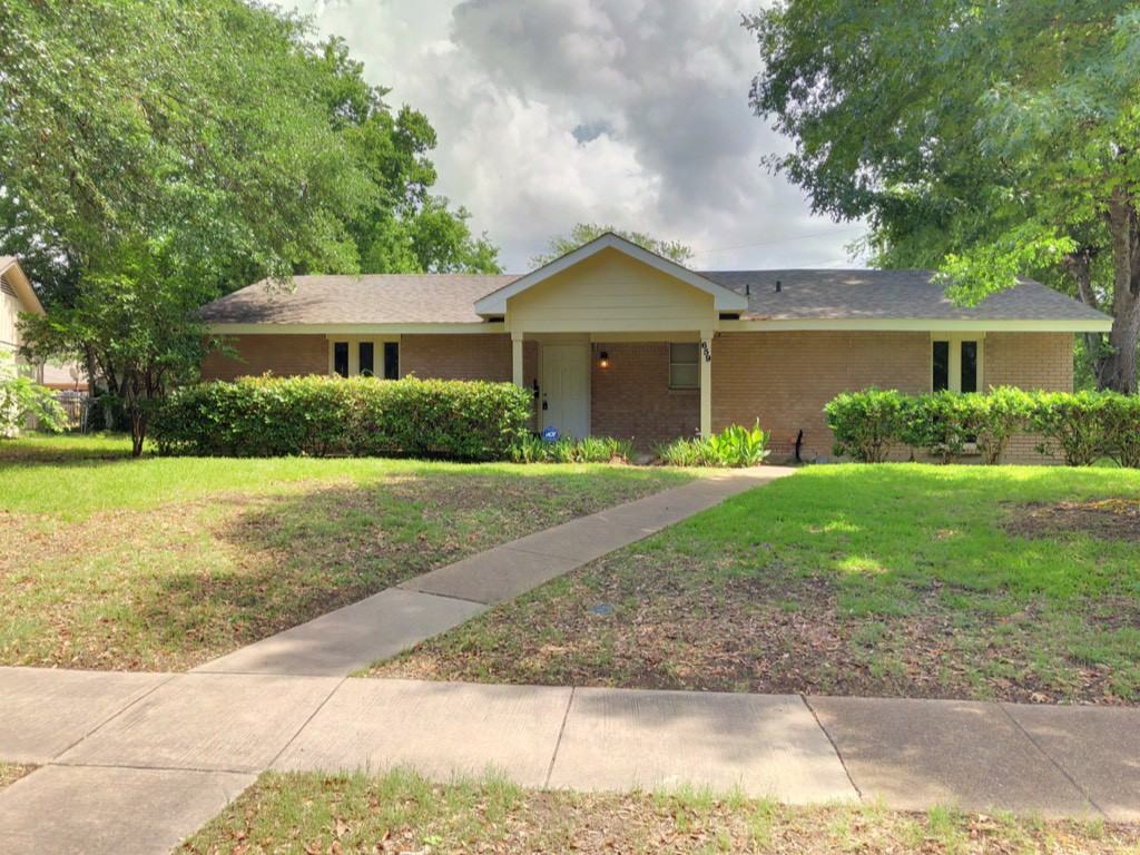 659 W Pentagon Pkwy - Photo 2 of 24