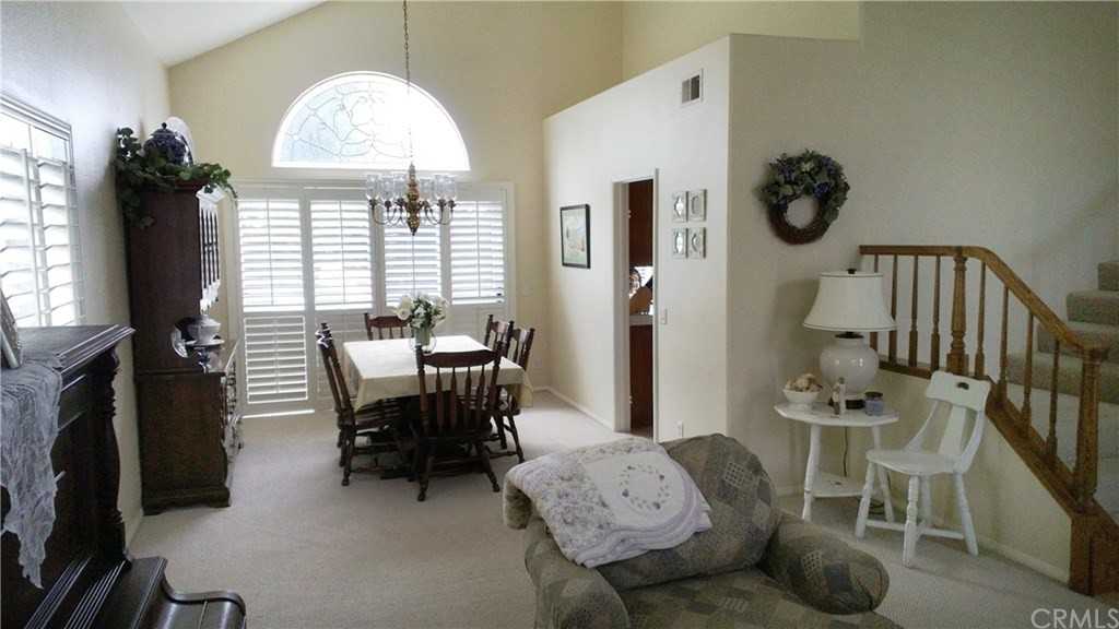 13947 Annandale Ln - Photo 3 of 10