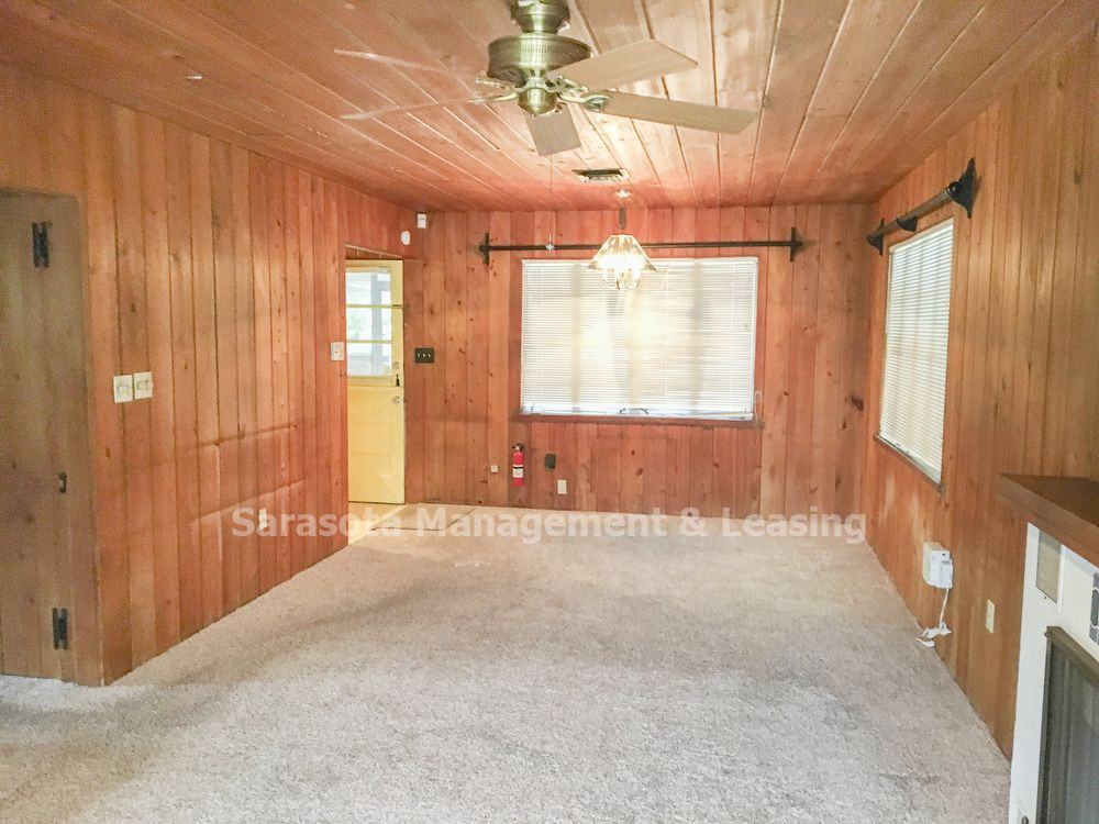 4907 Oxford Dr - Photo 3 of 13