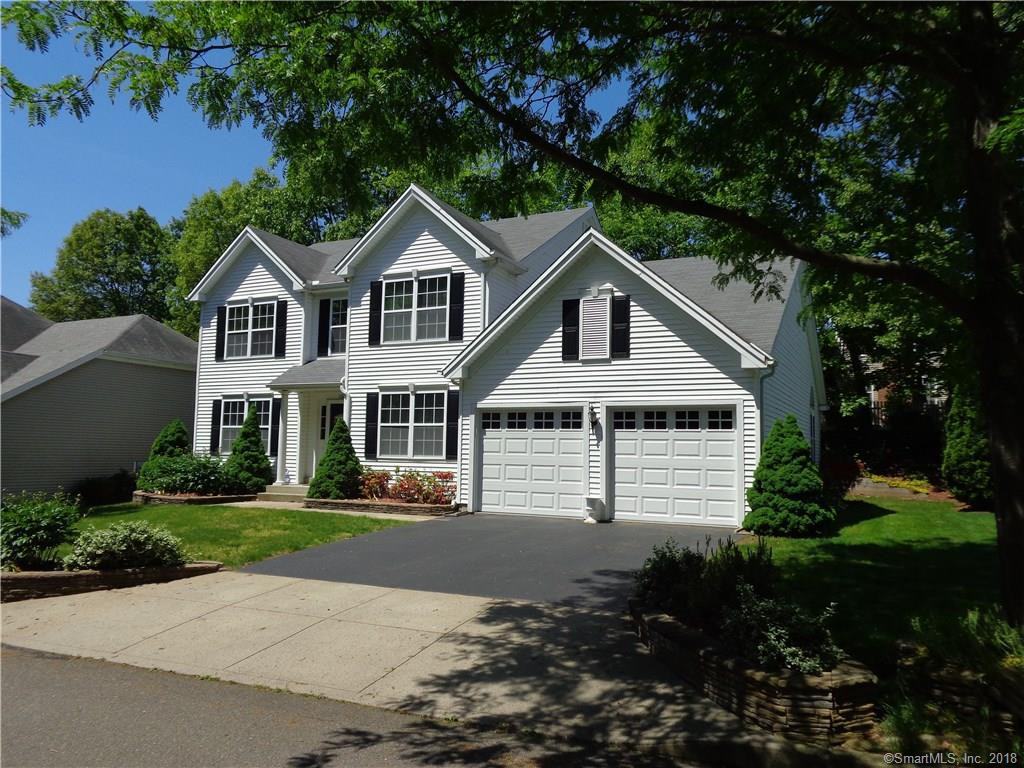 102 Acorn Ln - Photo 2 of 24