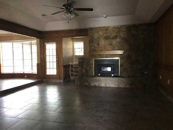 3412 Park Lake Dr - Photo 3 of 16