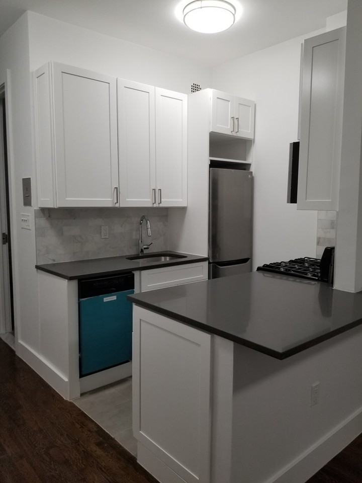 1736 2nd Ave - Photo 3 of 6