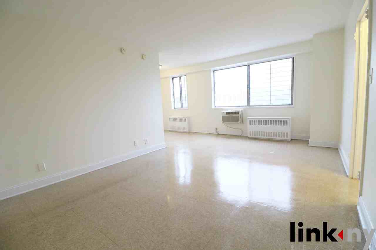 40 East Sidney Avenue #7K