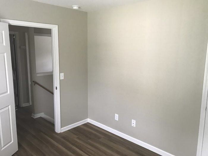 605 Billingsley Rd - Photo 2 of 8