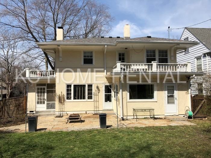 5551 Locust St - Photo 2 of 43