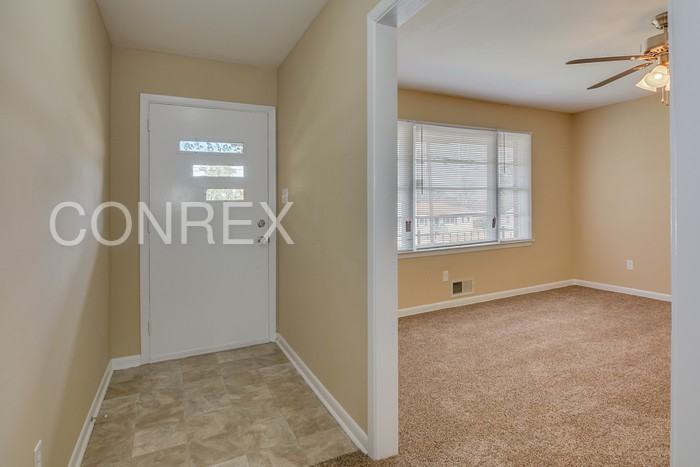 2118 Cadden Rd - Photo 2 of 12