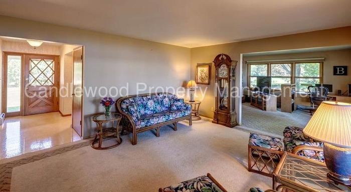 1003 Wambold Dr - Photo 2 of 15