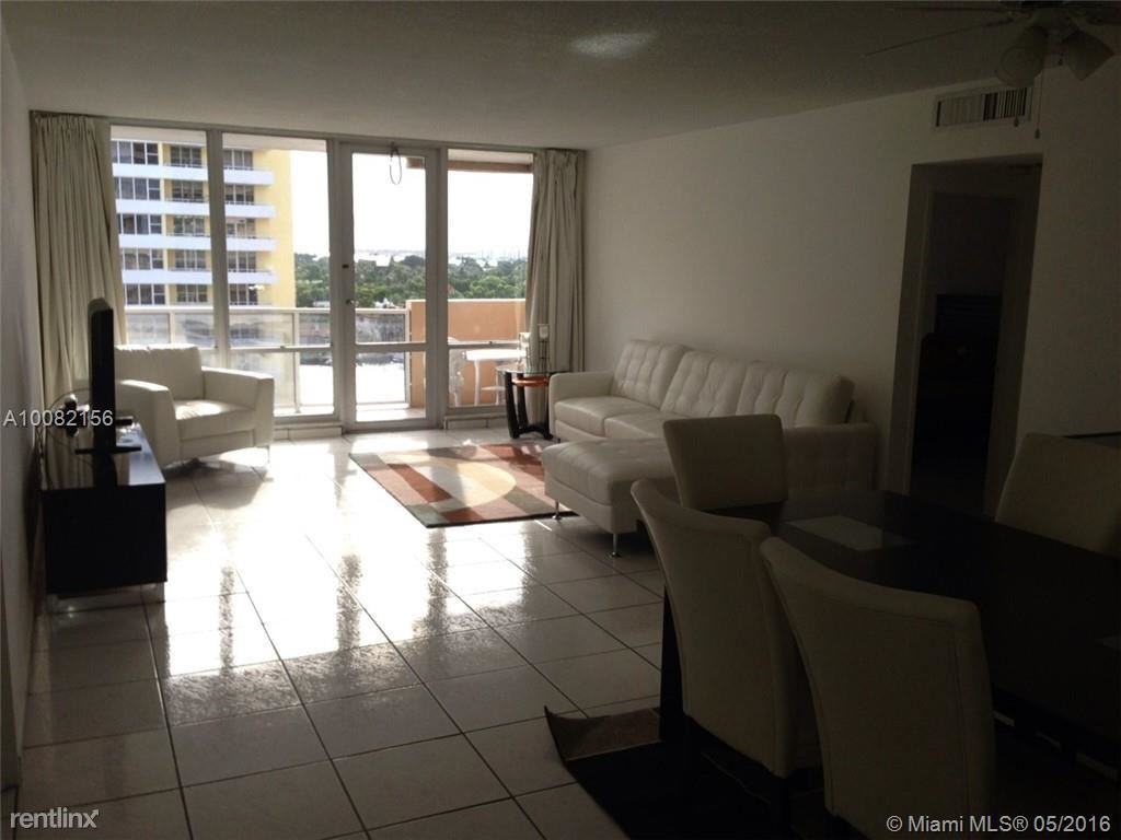 5601 Collins Ave - Photo 2 of 8