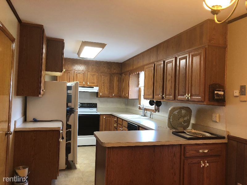 206 Young Ave - Photo 2 of 13