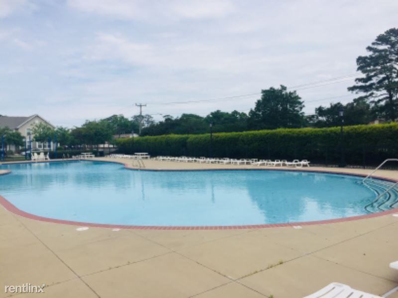 5020 Joslin St - Photo 3 of 15