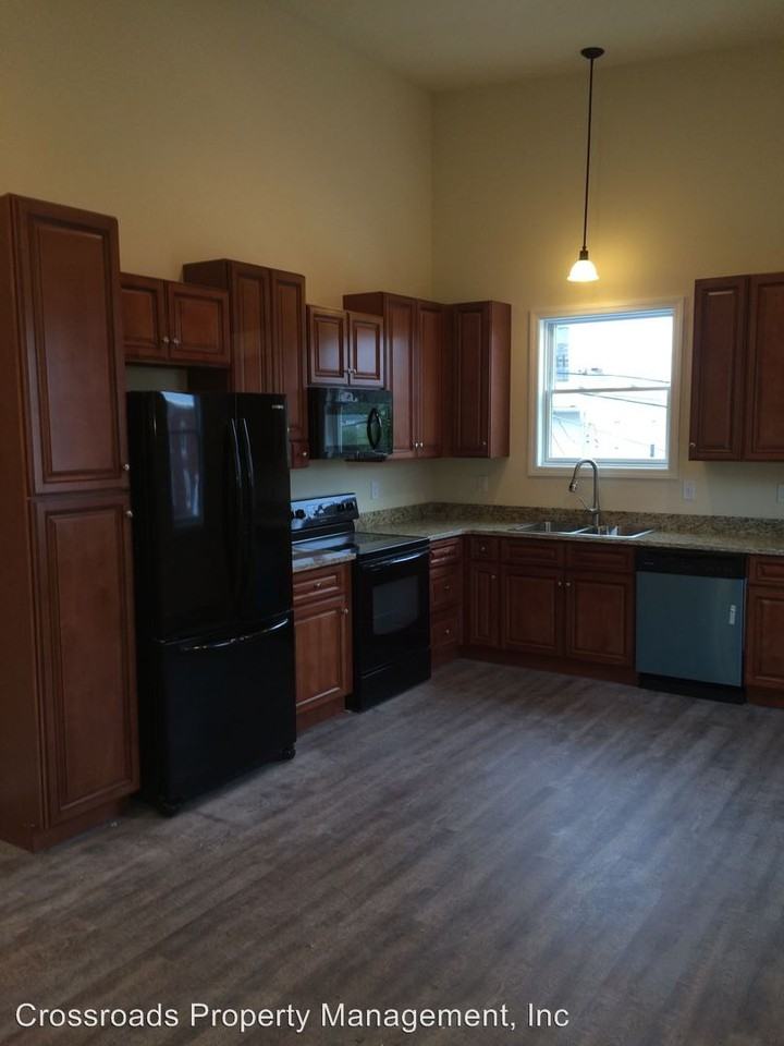 1 East Main Street - Photo 2 of 11