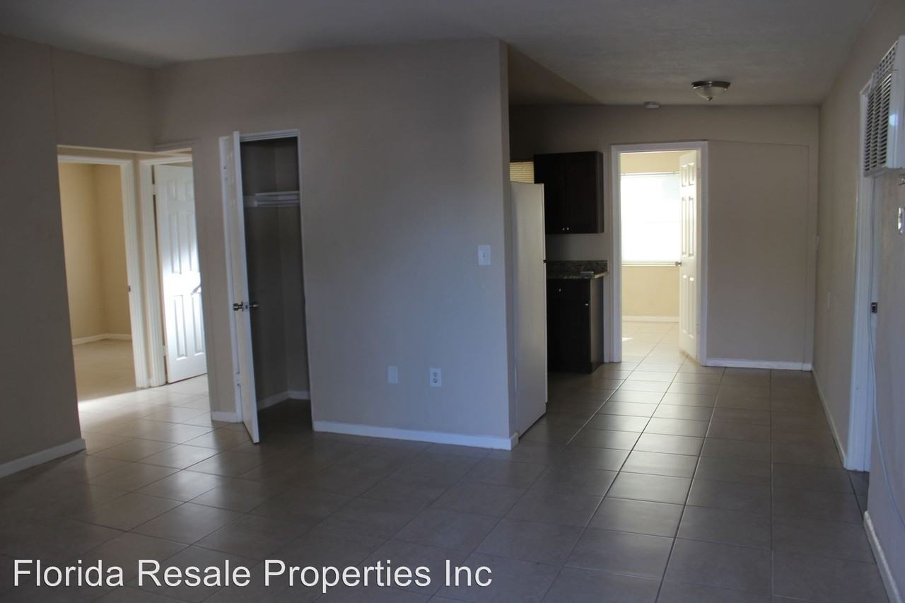 1527 Gardenia Ave - Photo 2 of 6