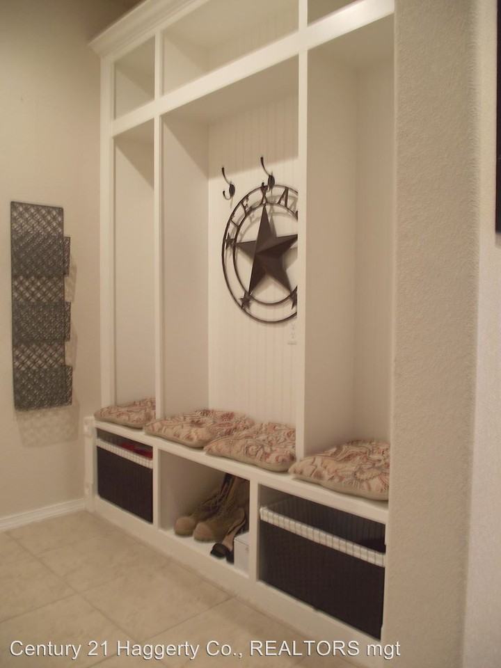14677 Randall Cunningham - Photo 3 of 25